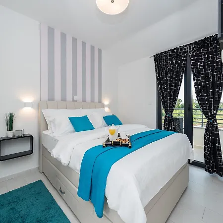 Ana,luxury Wellness With Heated Pool And Jacuzzi
