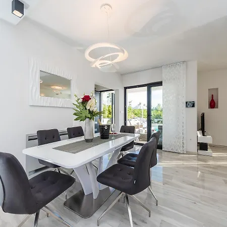 Ana,luxury Wellness With Heated Pool And Jacuzzi Privlaka (Zadar)