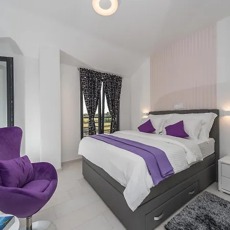 Ana,luxury Wellness With Heated Pool And Jacuzzi