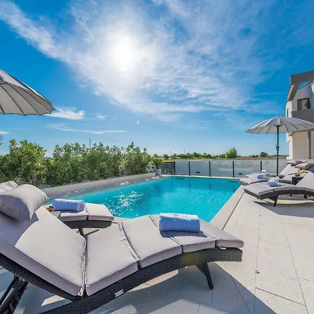 Ana,luxury Wellness With Heated Pool And Jacuzzi Villa Privlaka (Zadar)