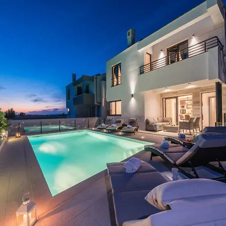Ana,luxury Wellness With Heated Pool And Jacuzzi Villa *