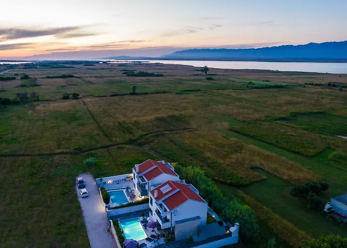 Ana,luxury Wellness With Heated Pool And Jacuzzi Villa