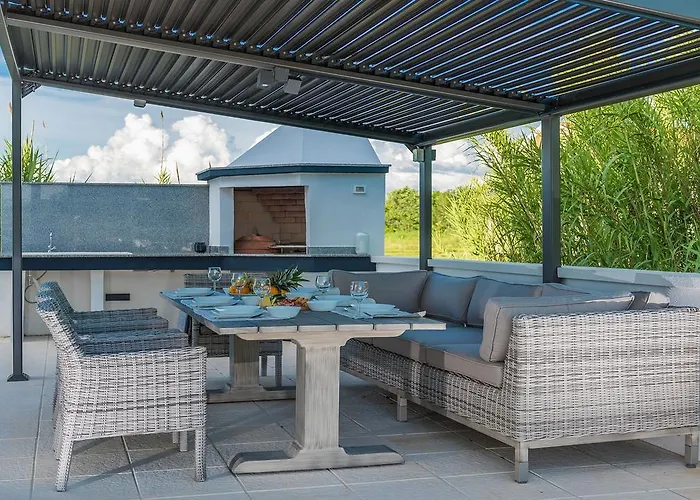 Ana,luxury Wellness With Heated Pool And Jacuzzi Villa