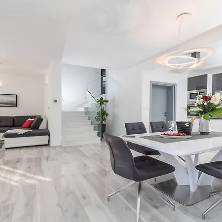 Ana,luxury Wellness With Heated Pool And Jacuzzi Privlaka (Zadar)