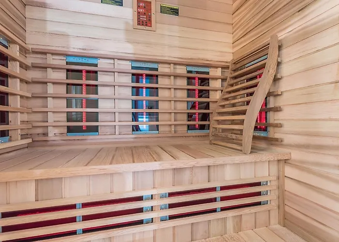 Ana,luxury Wellness With Heated Pool And Jacuzzi * Привлака